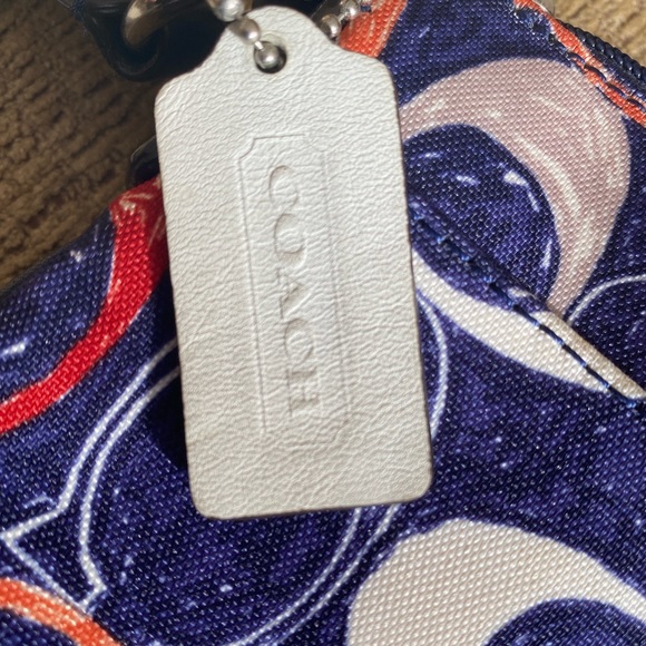 Rare Navy authentic coach sling bag - Picture 13 of 13